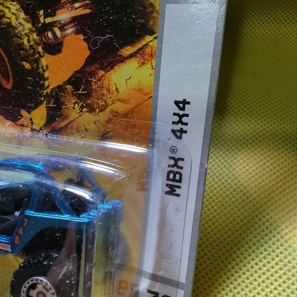➡Matchbox Desert Adventure Ready For Action MBX 4x4 Blue #79 Highly Detailed New - Picture 7 of 10